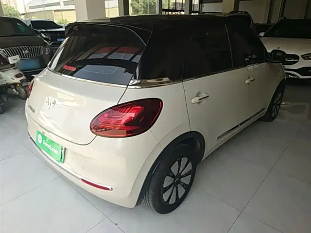 Wuling Bingo — Фото автомобиля 6