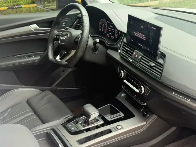 Audi Audi Q5L 2022 45T Luxury Dynamic — Фото автомобиля 13