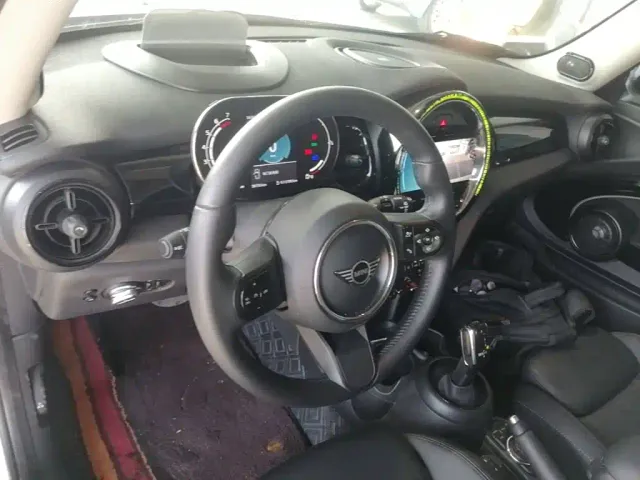 MINI Hatch — Фото автомобиля 9