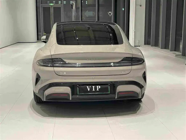 Xiaomi SU7 — Фото автомобиля 6