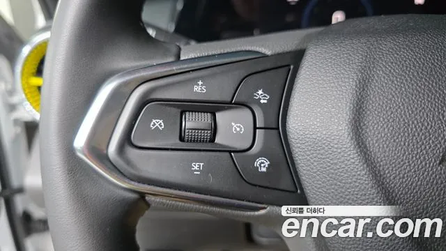 ChevroletGMDaewoo Trax Trax Кроссовер — Фото автомобиля 10