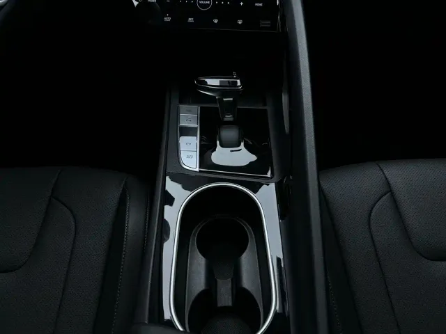 Hyundai Elantra — Фото автомобиля 15