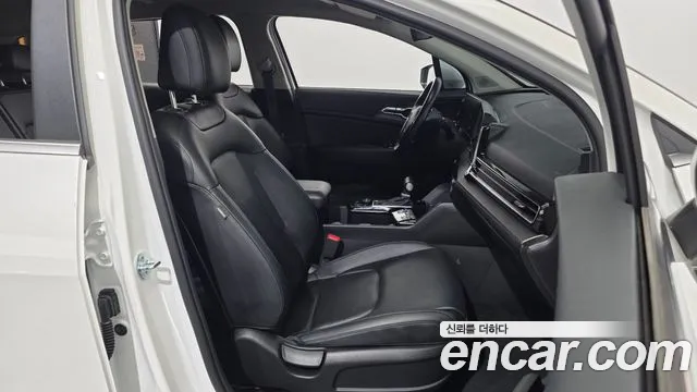 Kia Sportage Sportage 5-е поколение Бензин 1.6 турбо 2WD — Фото автомобиля 6