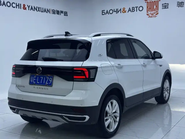 Volkswagen T-Cross — Фото автомобиля 6