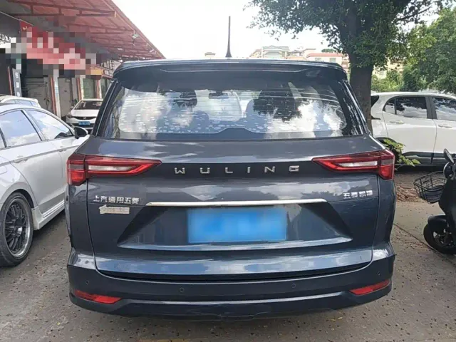 Wuling Victory — Фото автомобиля 5