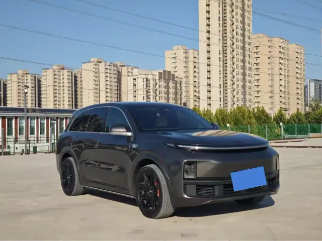 Li Auto L8 — Фото автомобиля 3