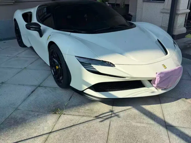 Фотография автомобиля — Ferrari SF90
