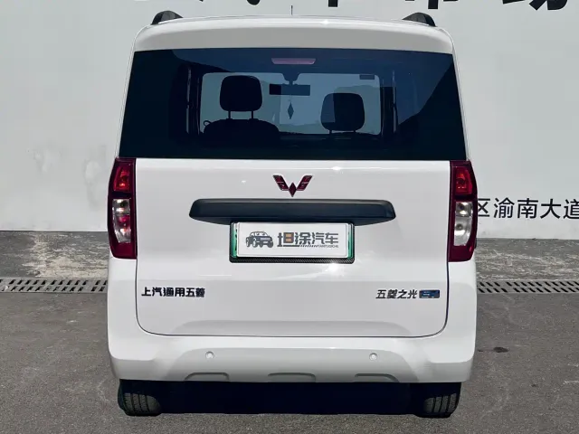Wuling Zhiguang NEV — Фото автомобиля 20