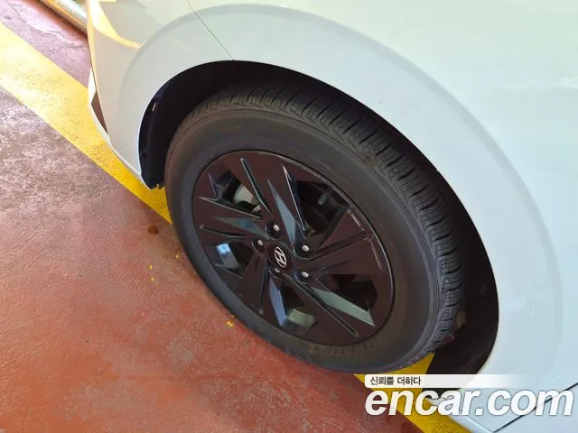 Hyundai Avante CN7 — Фото автомобиля 16