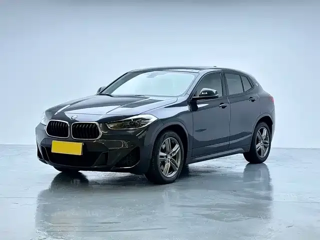 Фотография автомобиля — BMW X2