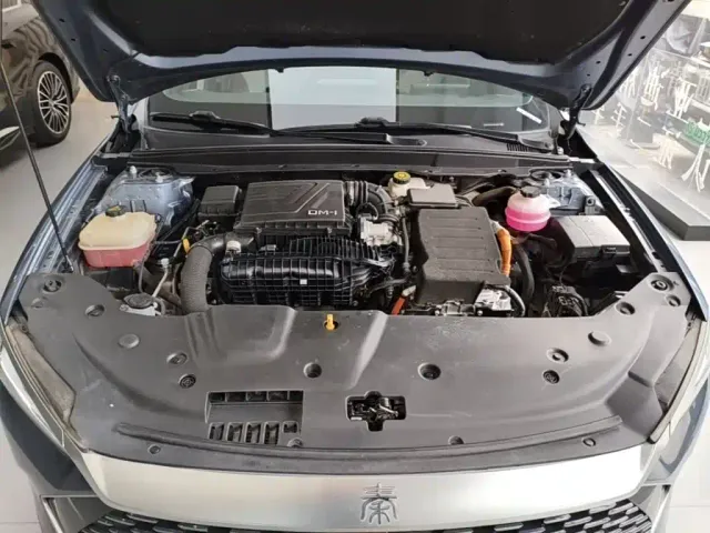 BYD Qin PLUS — Фото автомобиля 19