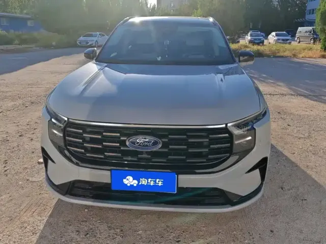 Ford Edge 2023 Edge L 2.0T EcoBoost 4WD 7-Seater Ultimate — Фото автомобиля 2