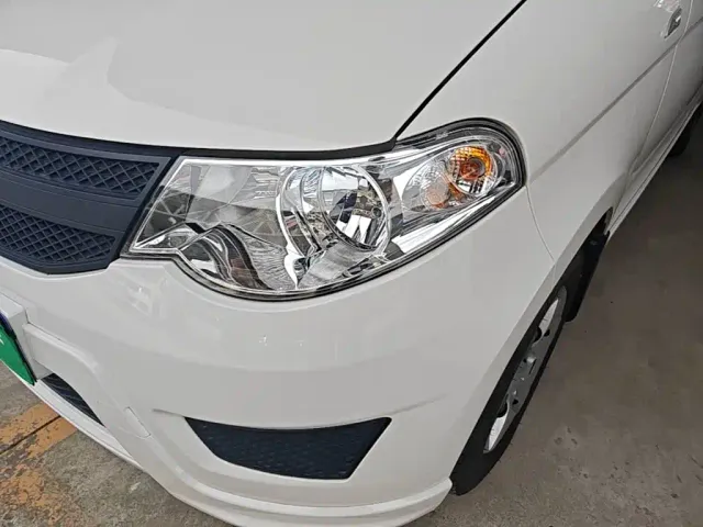 Wuling Hongguang — Фото автомобиля 23