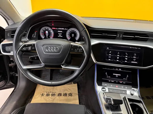 Audi A7L — Фото автомобиля 13