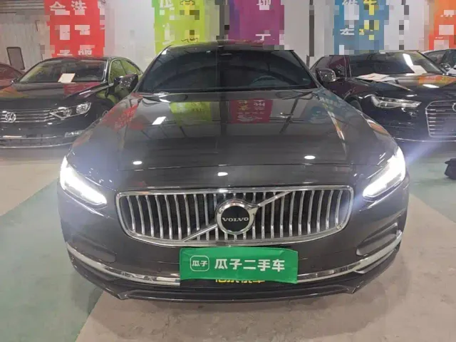 Volvo S90 — Фото автомобиля 2