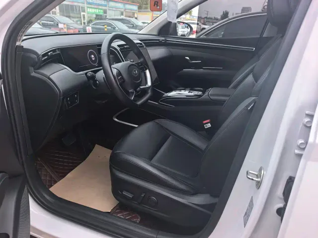 Hyundai Tucson — Фото автомобиля 4