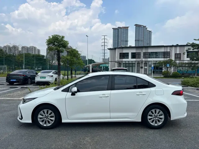 Toyota Corolla — Фото автомобиля 7