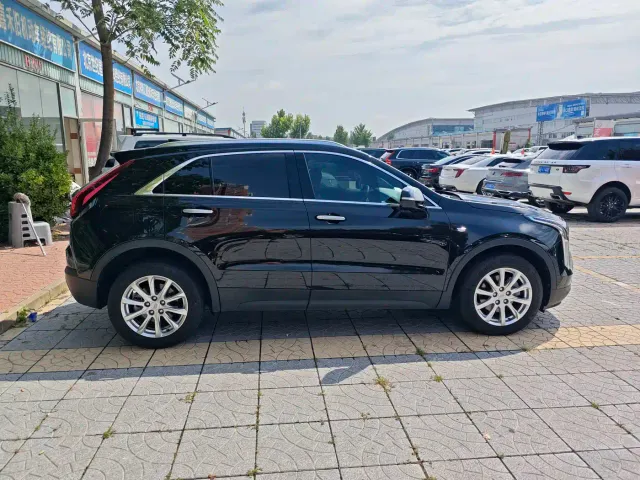 Cadillac XT4 — Фото автомобиля 5