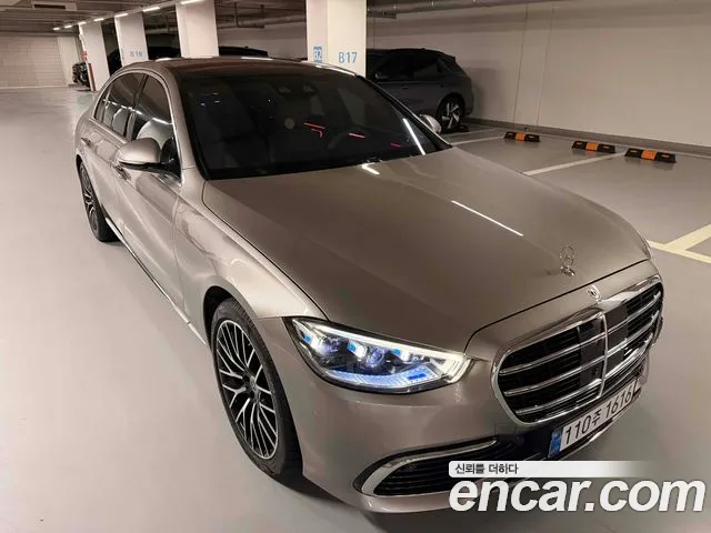 Mercedes-Benz S-Class — Фото автомобиля 3