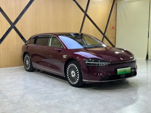 Stelato S9T — Фото автомобиля 3