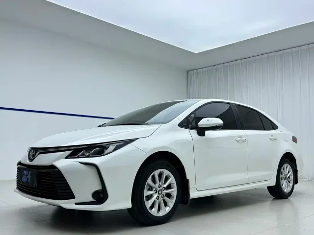 Фотография автомобиля — Toyota Corolla