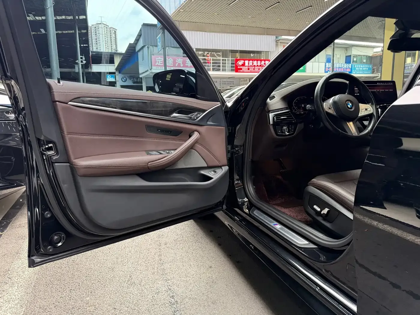 BMW BMW 5 Series 2022 Model Second Facelift 525Li M Sport Package — Фото автомобиля 11