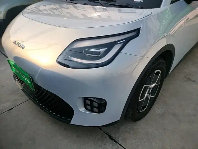 GAC Aion UT — Фото автомобиля 23