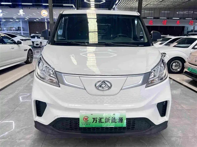 Maxus EV30 — Фото автомобиля 2