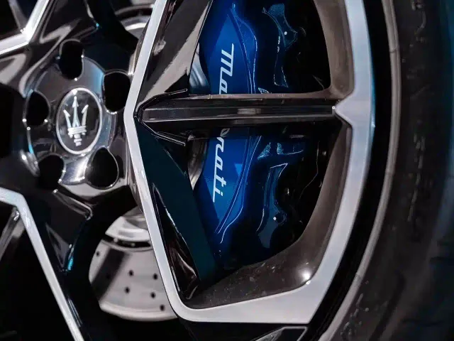 Maserati MC20 — Фото автомобиля 7