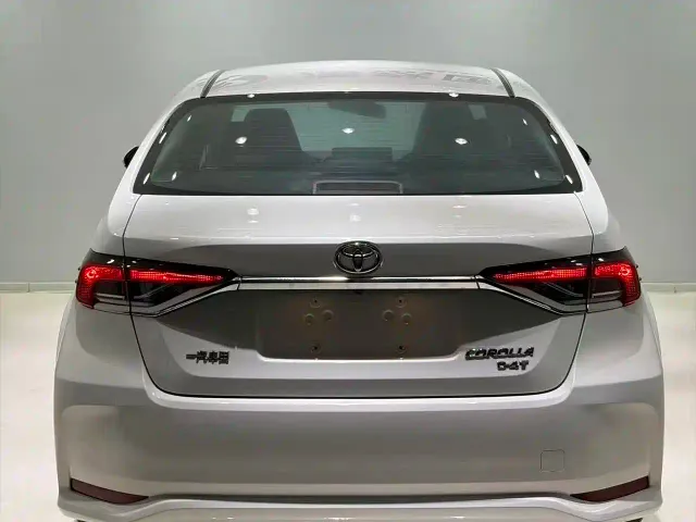 Toyota Corolla — Фото автомобиля 5
