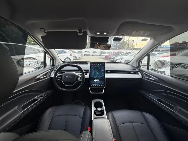 Nezha Auto Nezha AYA 2023 Model 401 — Фото автомобиля 9