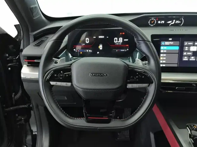 Changan Z6 — Фото автомобиля 15