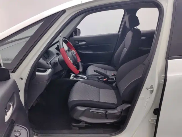 Honda Fit — Фото автомобиля 10