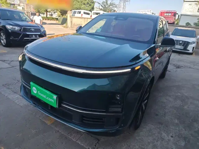 Фотография автомобиля — Li Auto L8