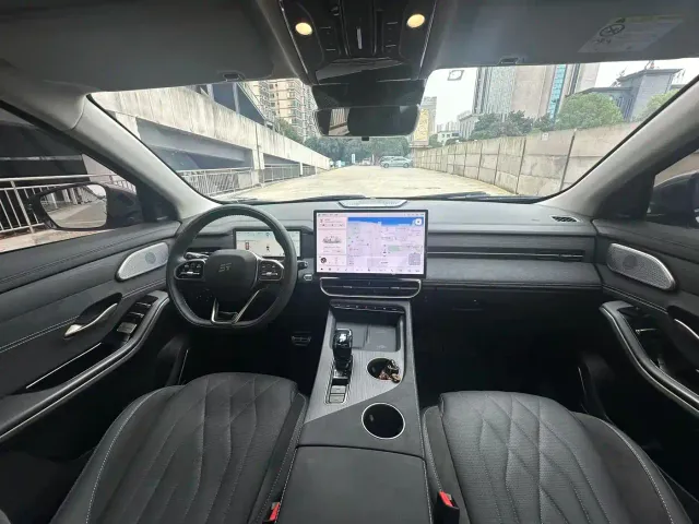 Jetour Shanhai L9 — Фото автомобиля 7