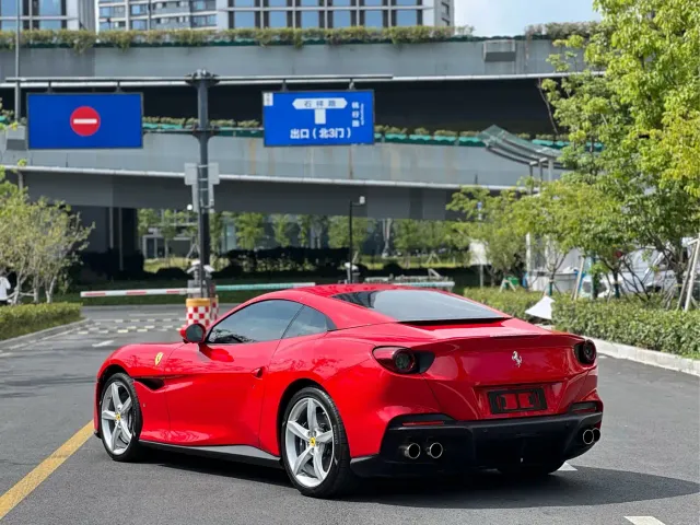 Ferrari Portofino — Фото автомобиля 3