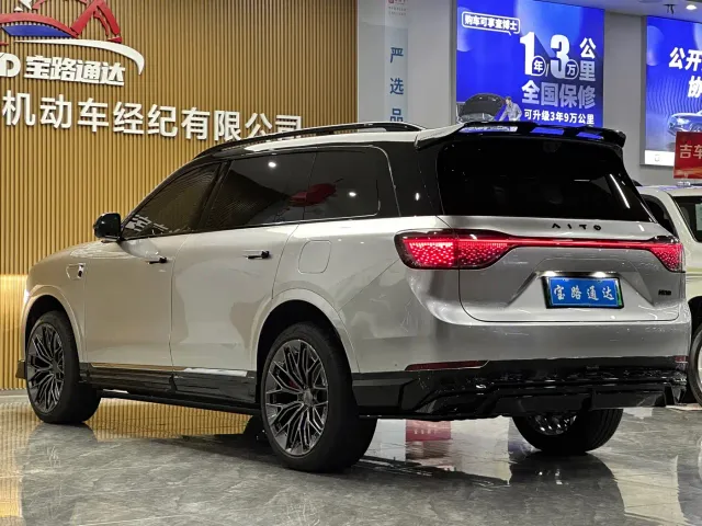 AITO Wenjie AITO M9 2025 Extended Range Ultra 52kWh 6-Seater — Фото автомобиля 4