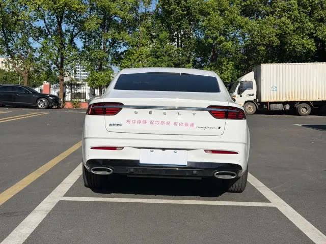 Geely Xingrui — Фото автомобиля 9
