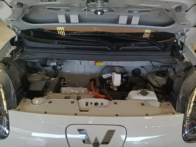 Wuling Hongguang Mini EV — Фото автомобиля 19