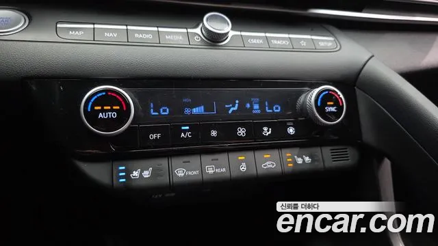 Hyundai AVANTE Avante (CN7) — Фото автомобиля 16