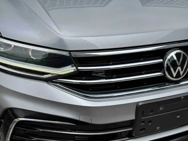 Volkswagen Tiguan L — Фото автомобиля 14