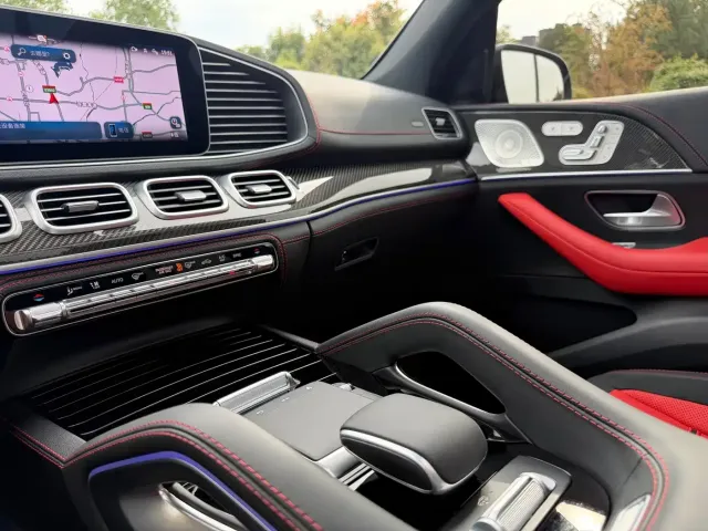 Mercedes-Benz GLE-Class AMG — Фото автомобиля 12