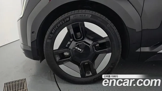 Kia EV9 — Фото автомобиля 5