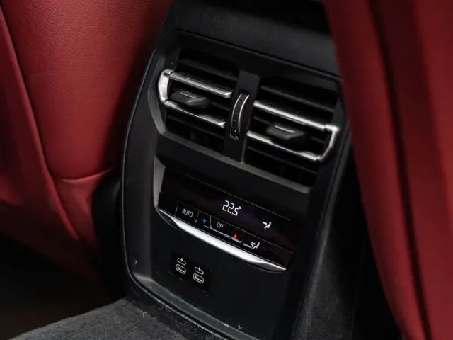 BMW 3 Series — Фото автомобиля 30