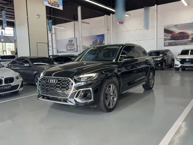 Фотография автомобиля — Audi Q5L