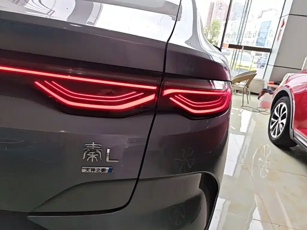 BYD Qin L 2025 EV 545KM Superior — Фото автомобиля 7
