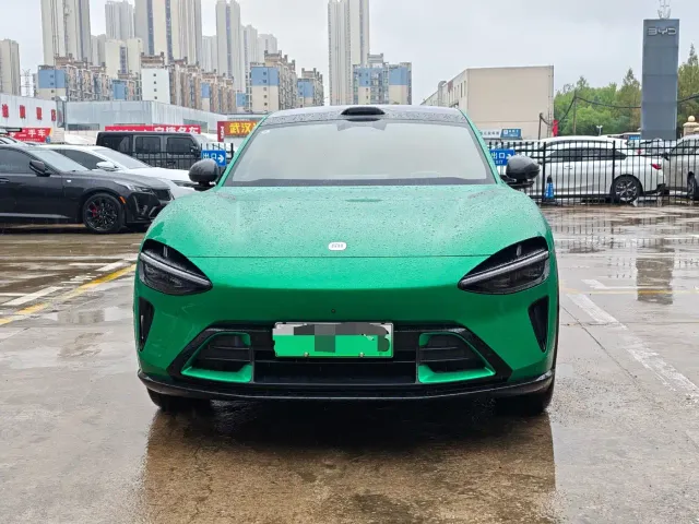 Xiaomi YU7 — Фото автомобиля 2