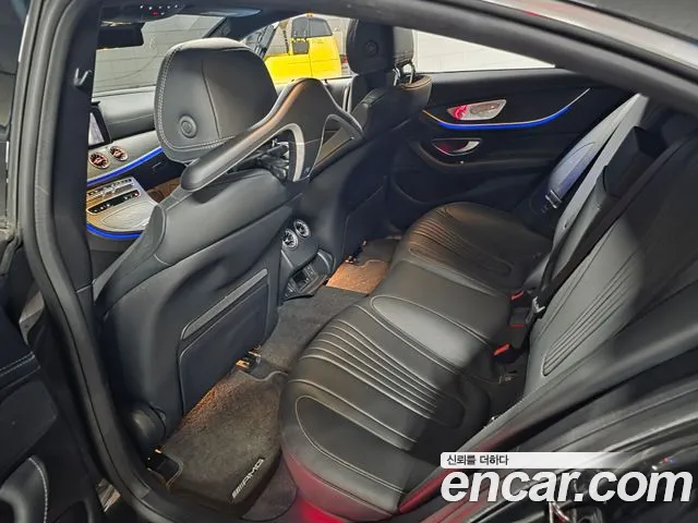 Mercedes-Benz CLS-Class — Фото автомобиля 8