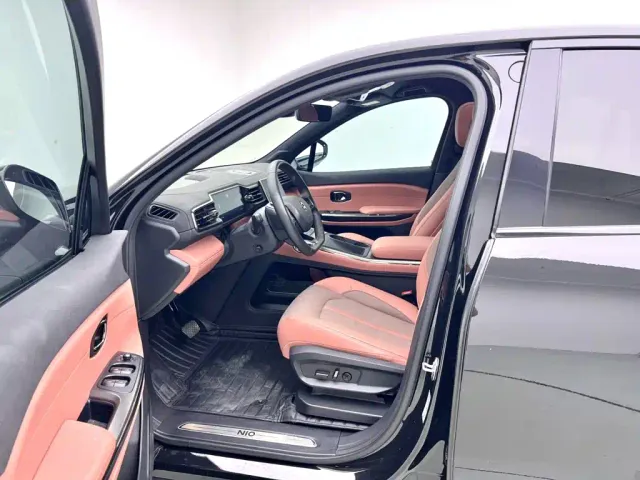 Nio EC6 — Фото автомобиля 8