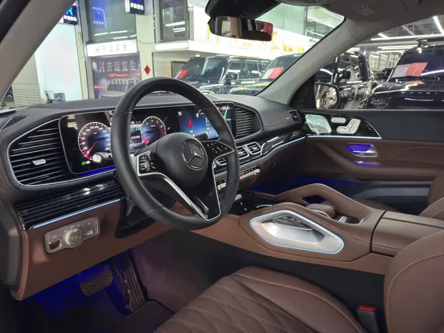 Mercedes-Benz GLS-Class — Фото автомобиля 9